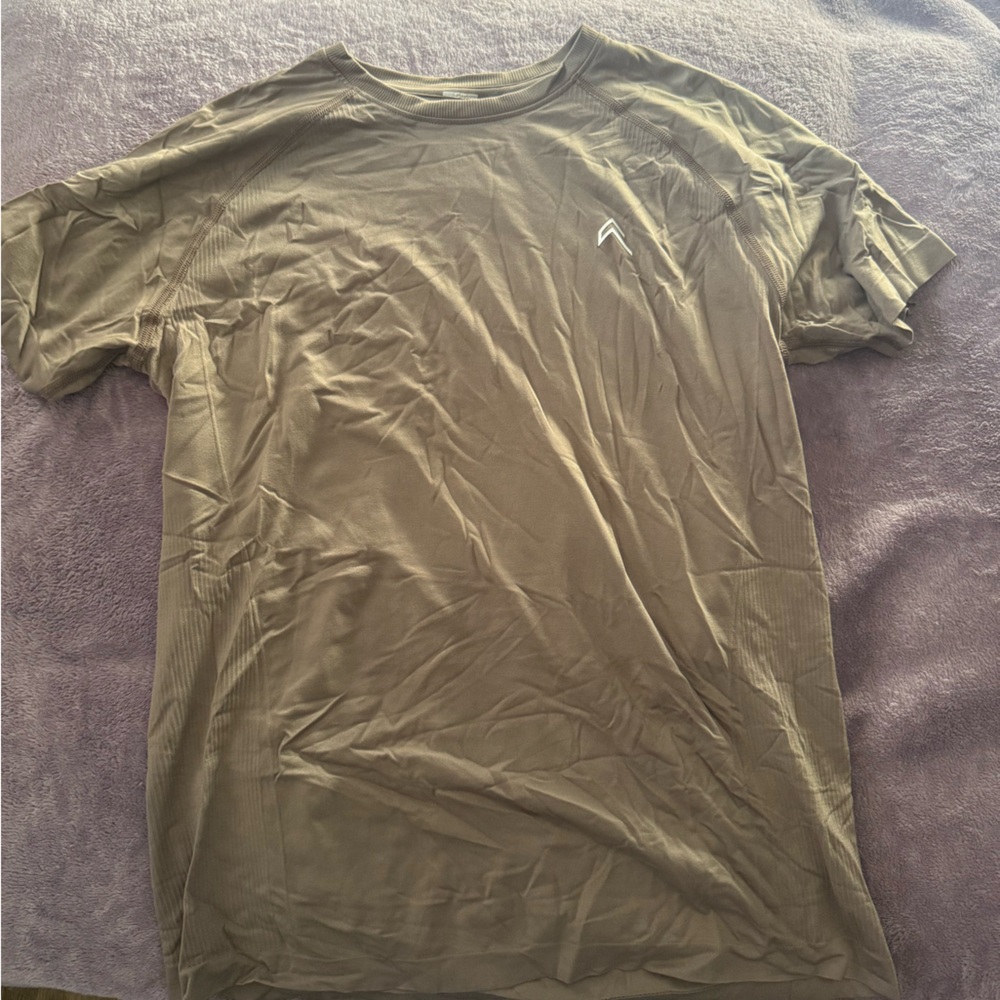 GO TO SEAMLESS LOOSE TOP